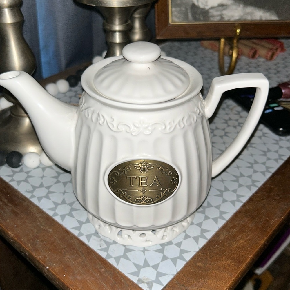 Vintage THL Country Teapot with Bronze Emblem on front